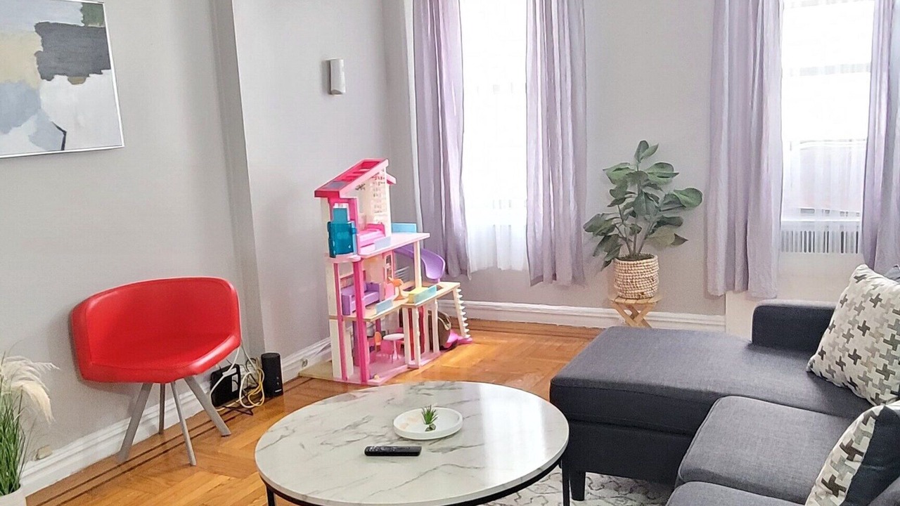 Photo of Livingroom in Bedford Park