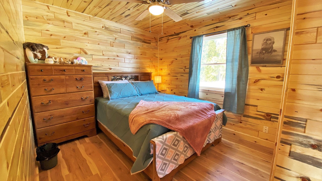 Photo of Bedroom in St Ignace