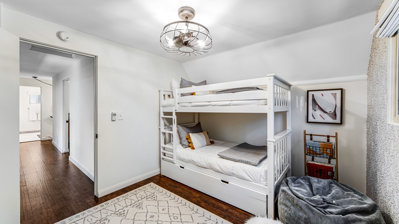Photo of Bedroom in Cedar Glen