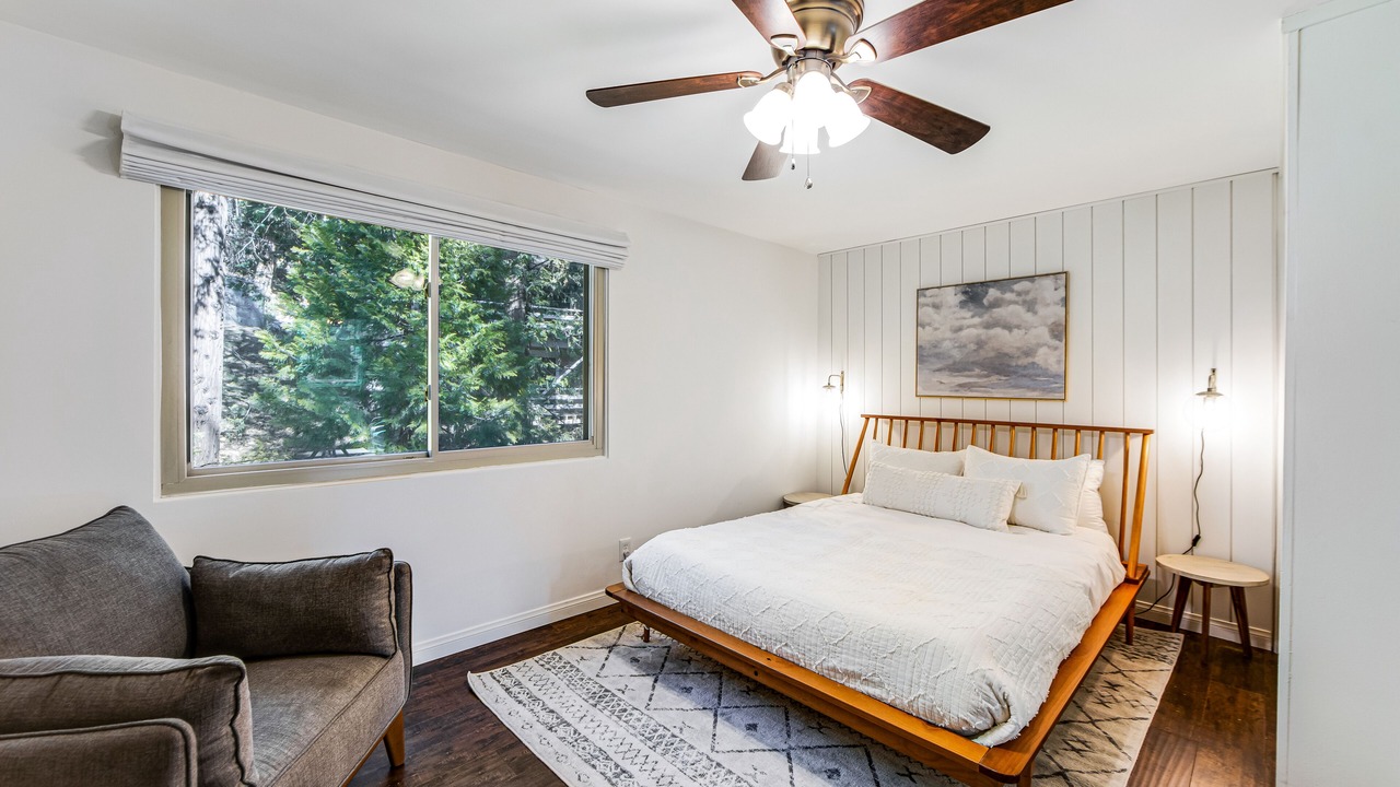 Photo of Bedroom in Cedar Glen
