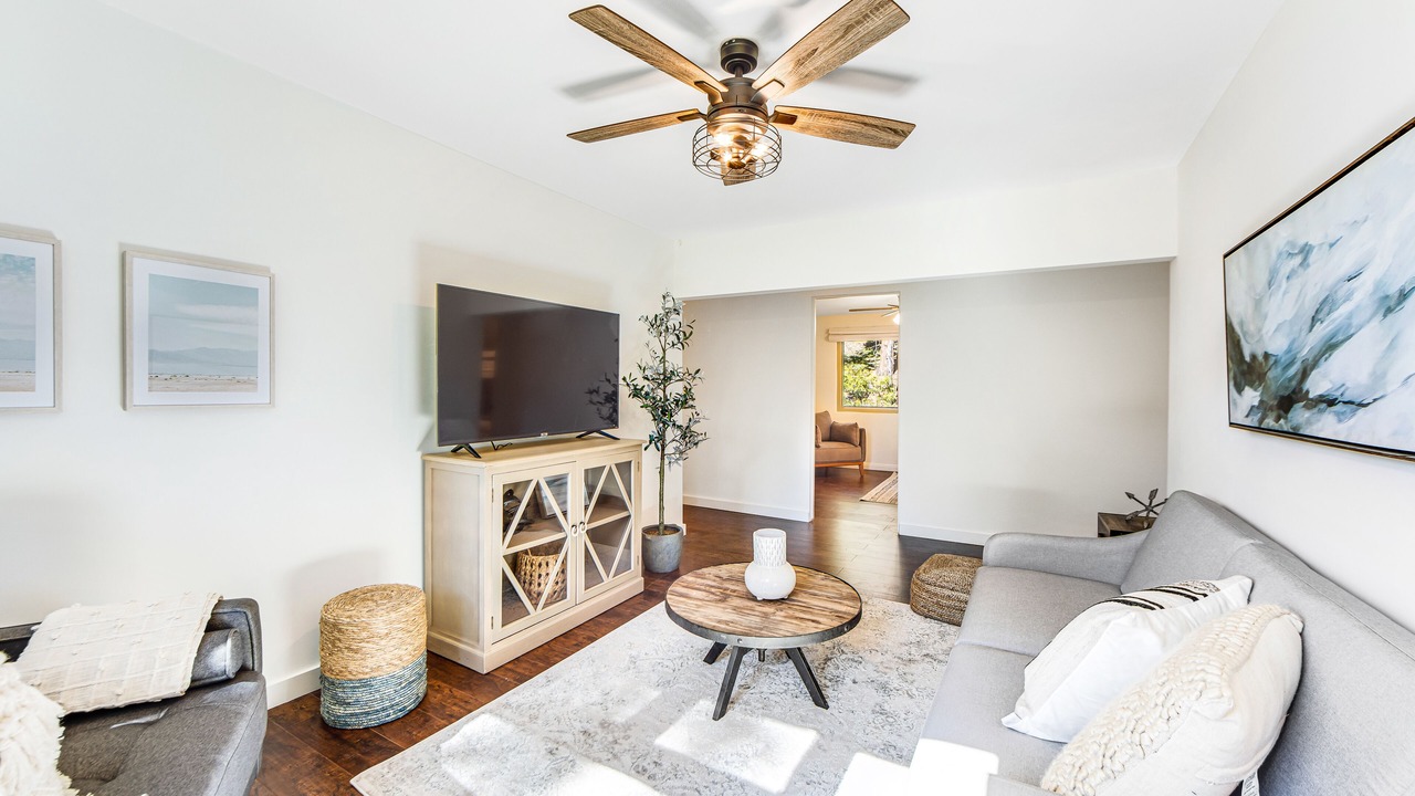 Photo of Livingroom in Cedar Glen