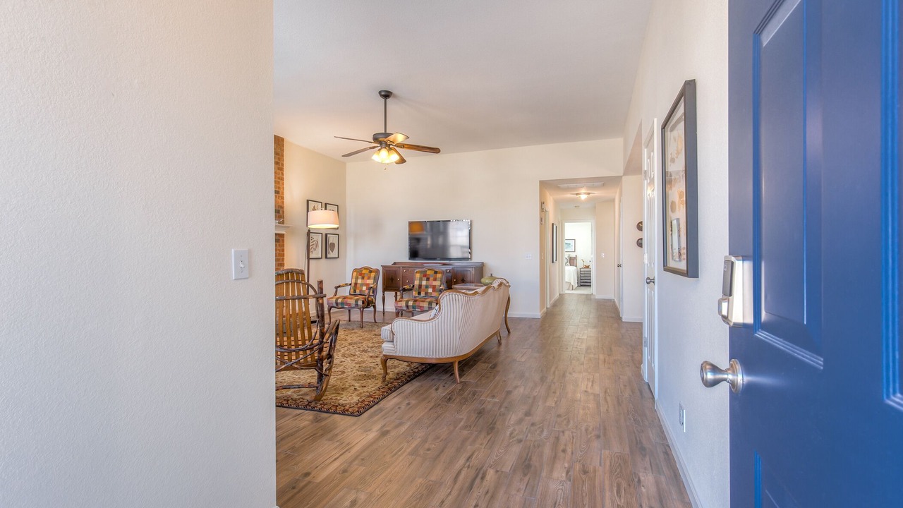 Photo of Livingroom in Jenks
