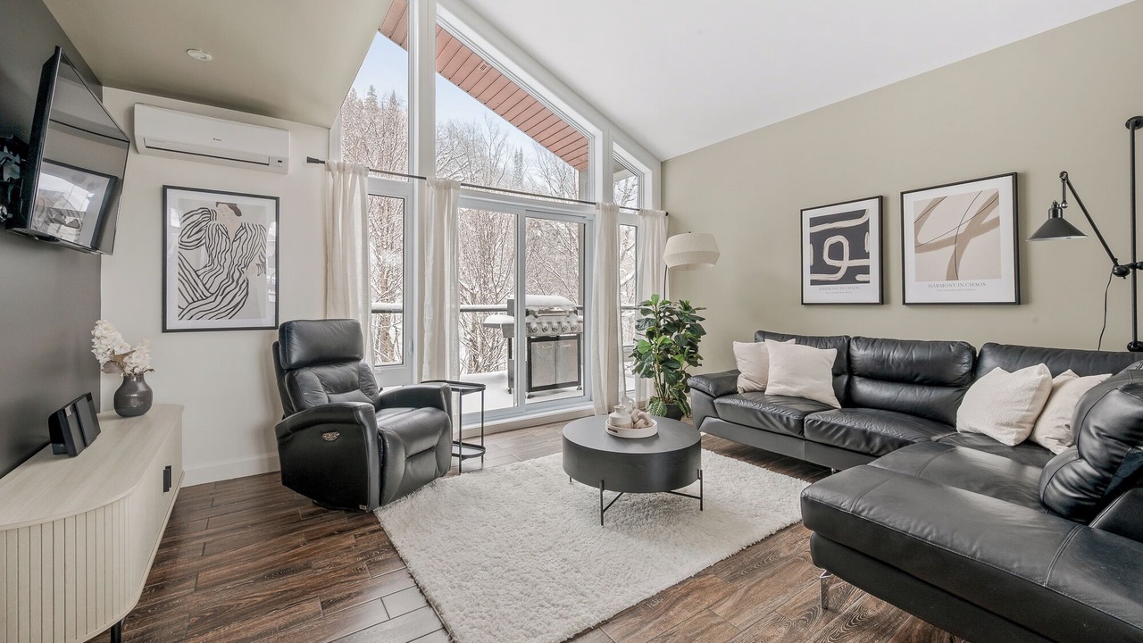 Photo of Livingroom in Stoneham