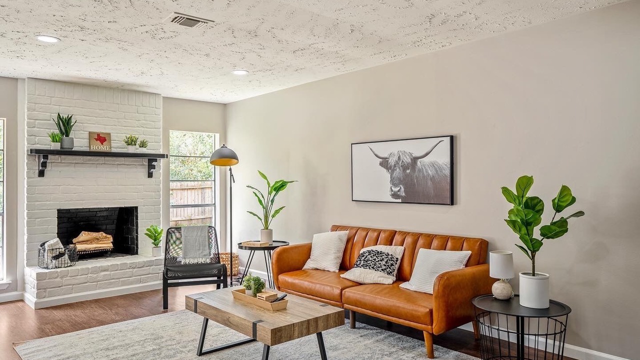 Photo of Livingroom in Panther Creek