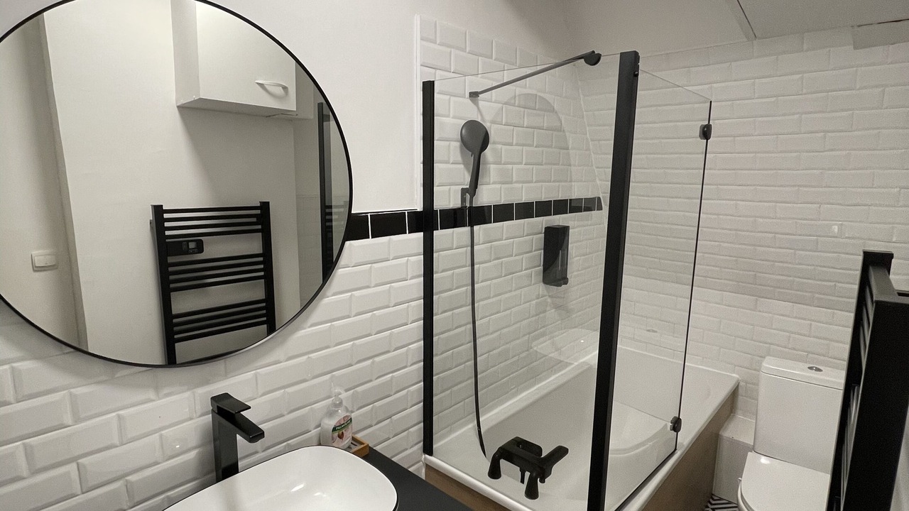 Photo of Bathroom in Douai