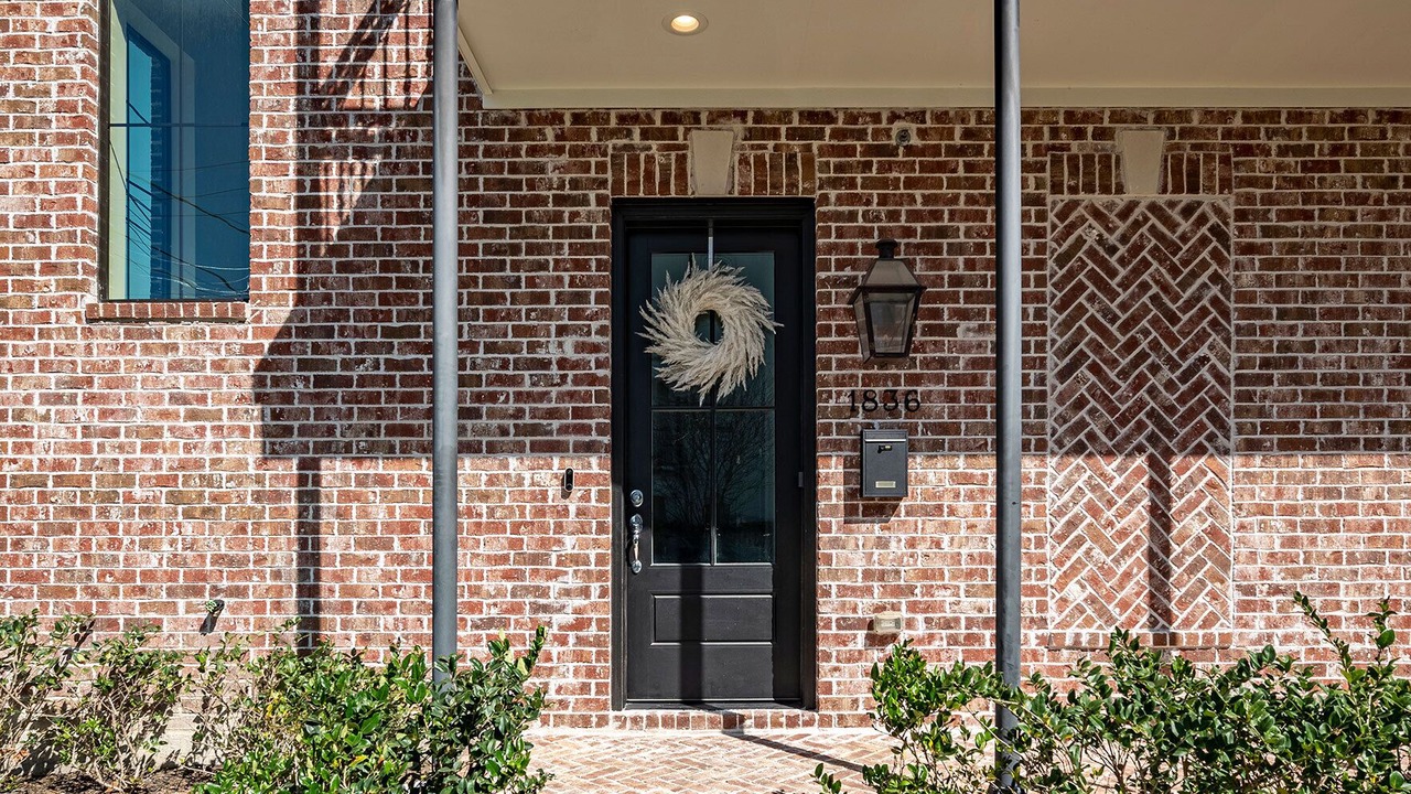 Photo of Outdoor in Neartown