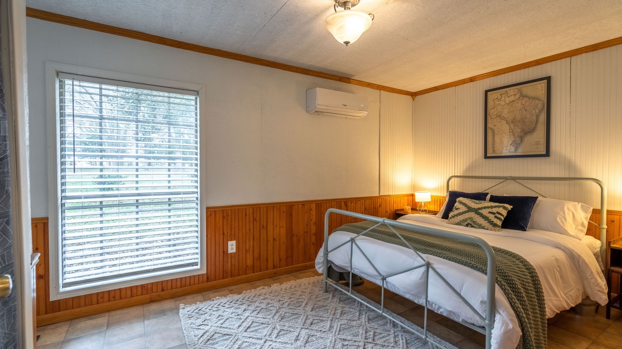 Photo of Bedroom in Opelousas