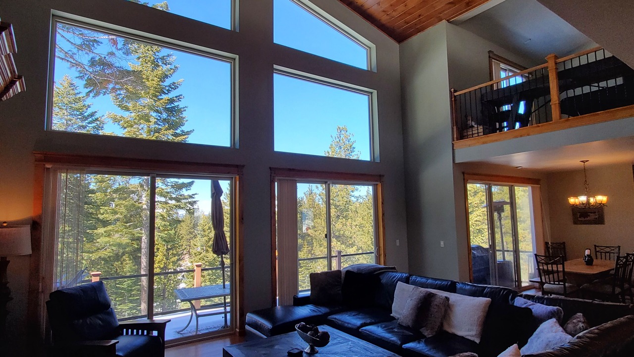 Photo of Livingroom in Montgomery Estates