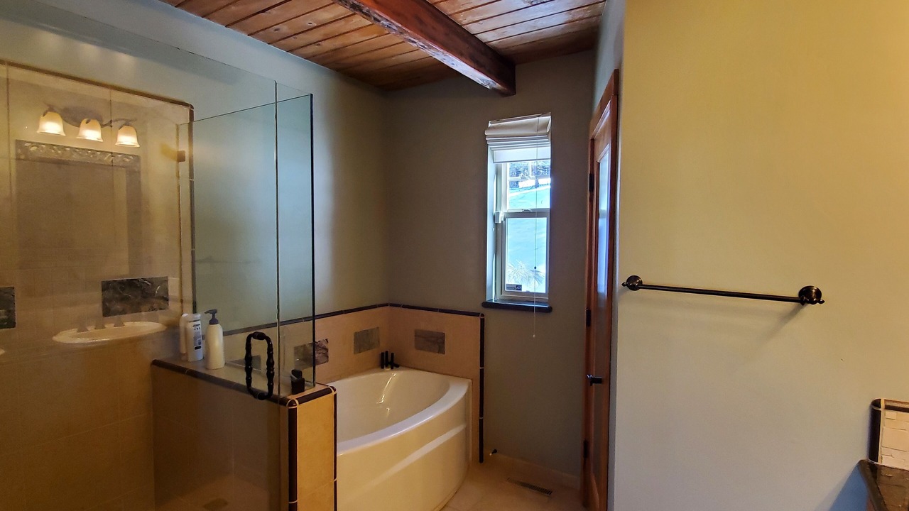 Photo of Bathroom in Montgomery Estates