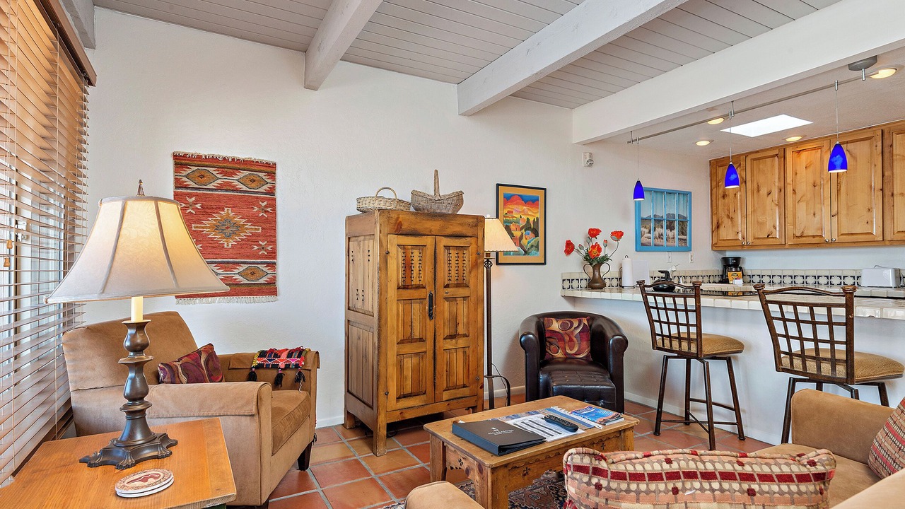 Photo of Livingroom in Northeast Santa Fe