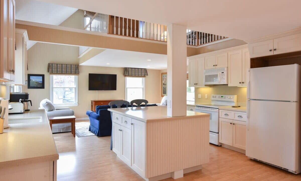 Photo of Others in West Yarmouth