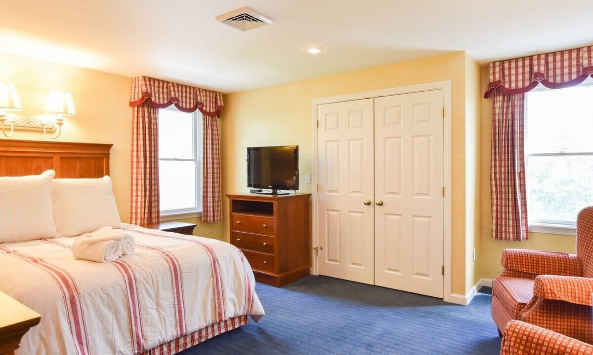 Photo of Others in West Yarmouth