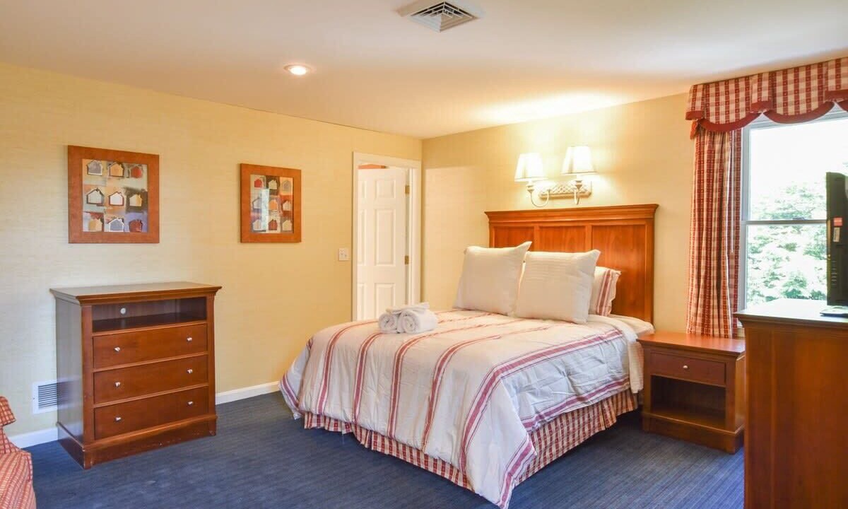 Photo of Others in West Yarmouth