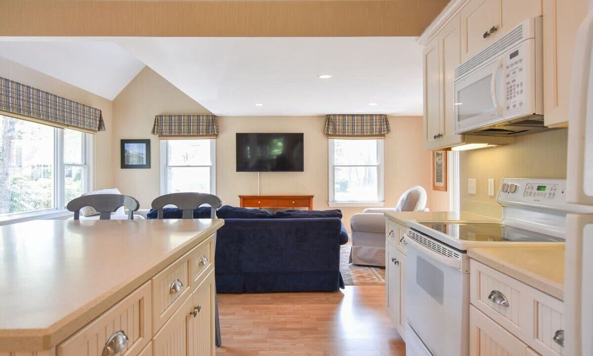 Photo of Others in West Yarmouth