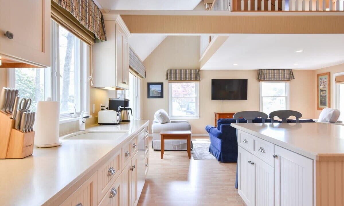 Photo of Others in West Yarmouth