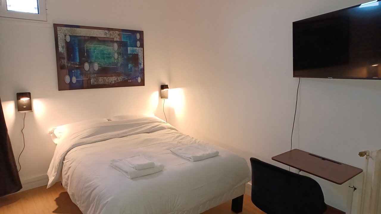 Photo of Bedroom in Vanves