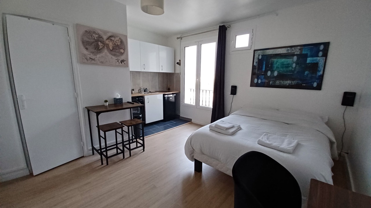 Photo of Bedroom in Vanves