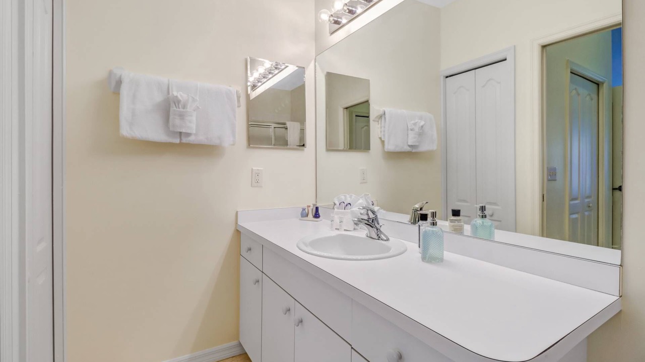 Photo of Bathroom in Stoneybrook
