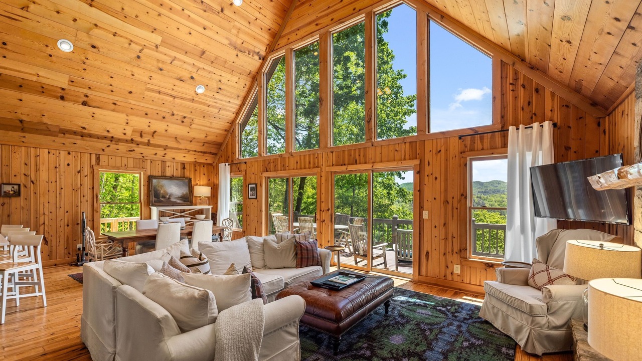 Photo of Livingroom in Clayton