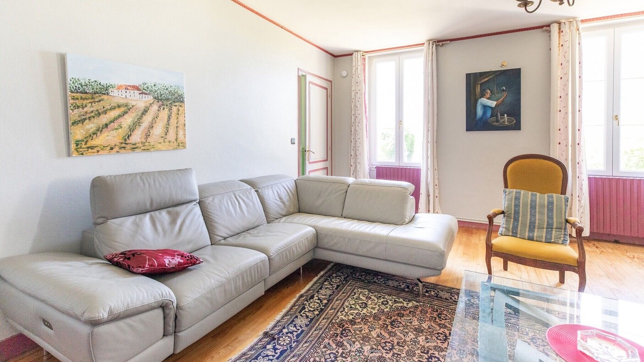 Photo of Livingroom in Cezac