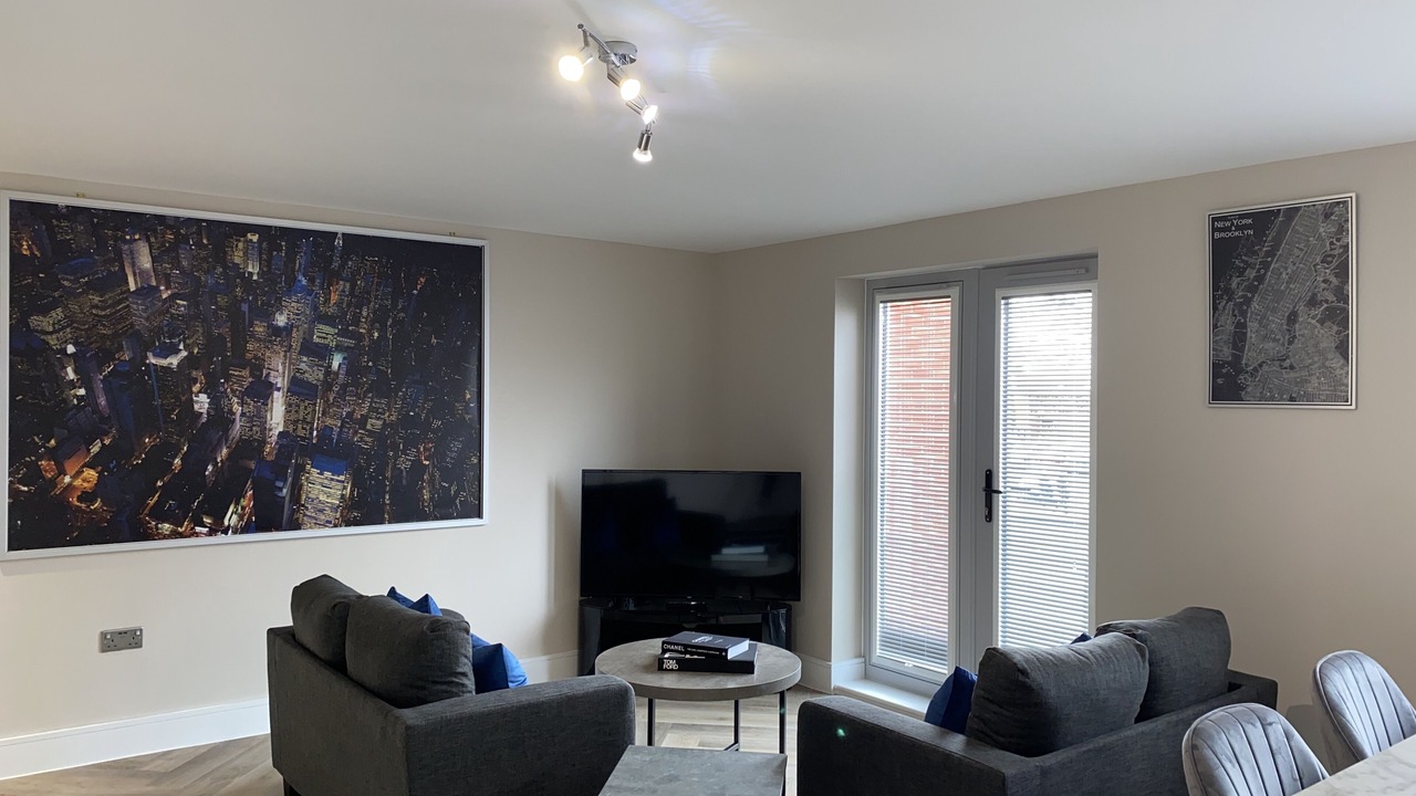 Photo of Livingroom in Shirley