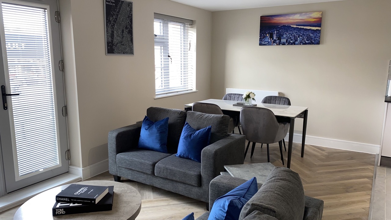 Photo of Livingroom in Shirley