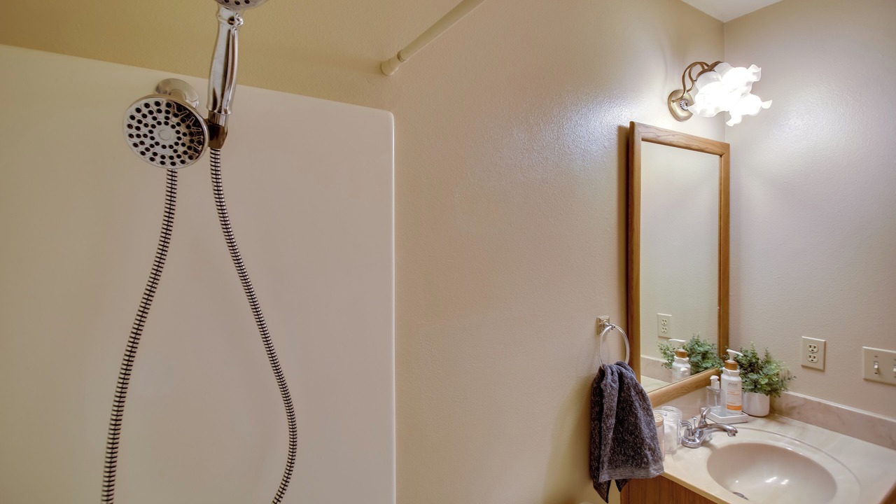 Photo of Bathroom in Pine Mountain Club