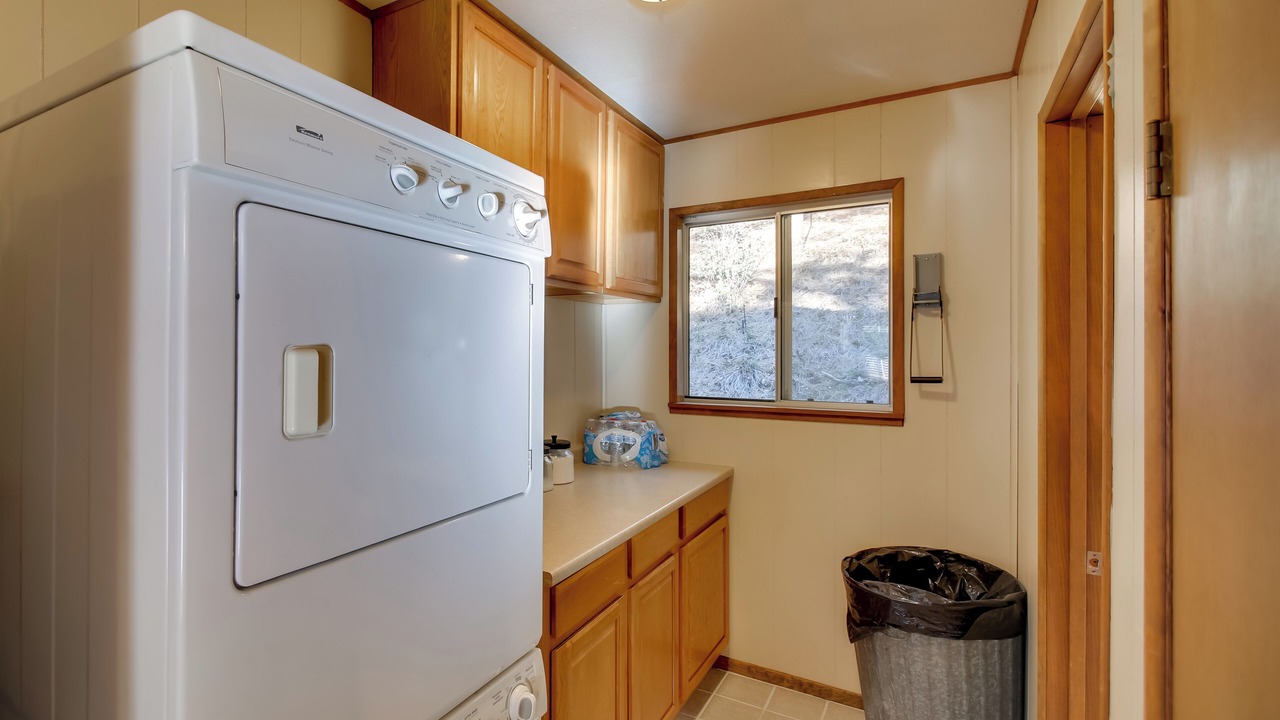Photo of Bedroom in Pine Mountain Club