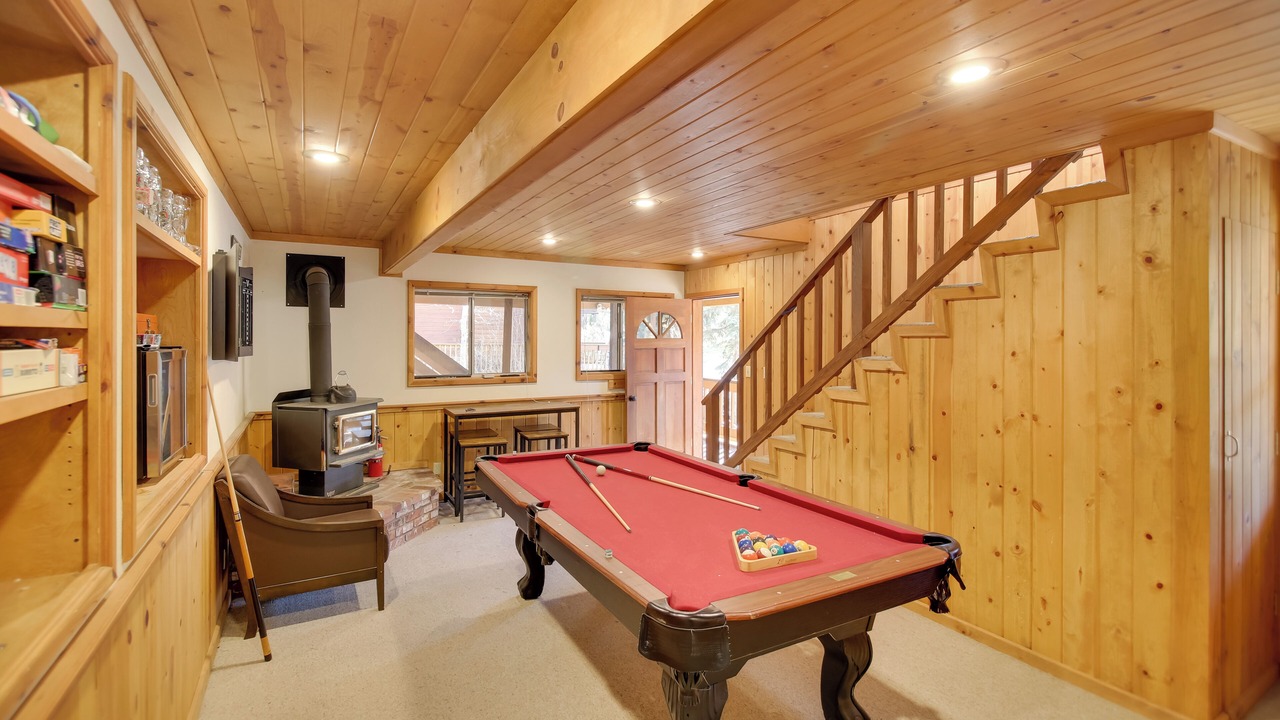 Photo of Bedroom in Pine Mountain Club