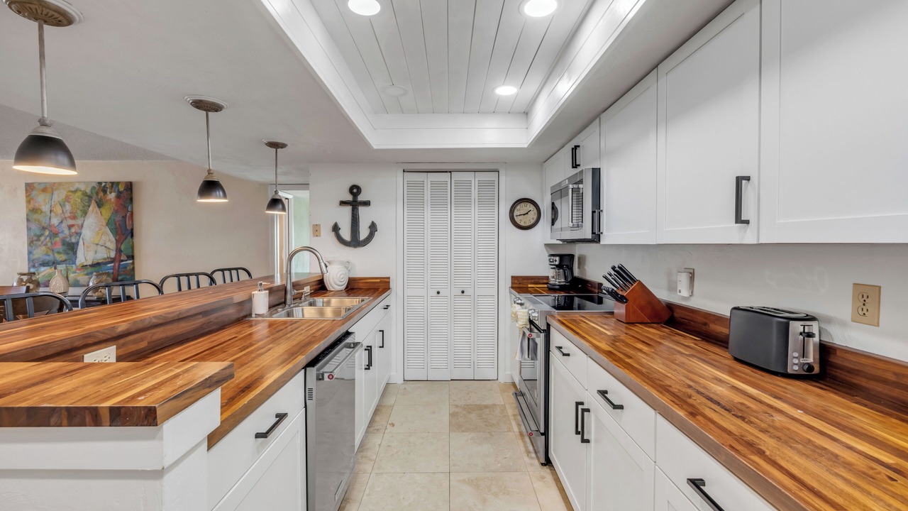Photo of Kitchen in Ormond-by-the-Sea