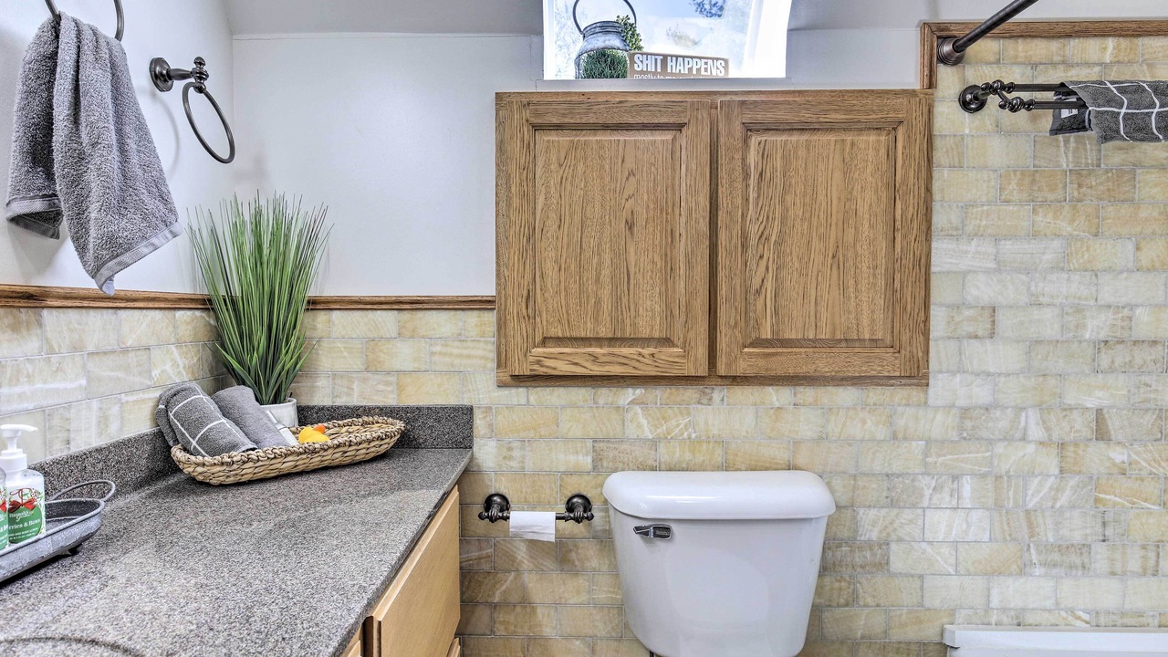 Photo of Bathroom in Butternut