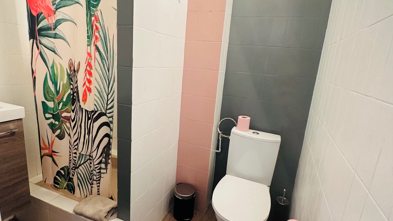 Photo of Bathroom in Gares