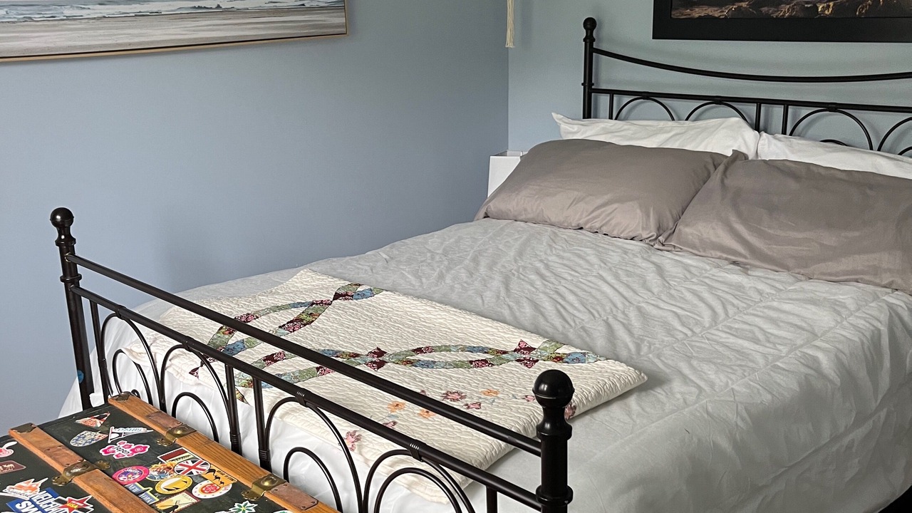 Photo of Bedroom in West Bay