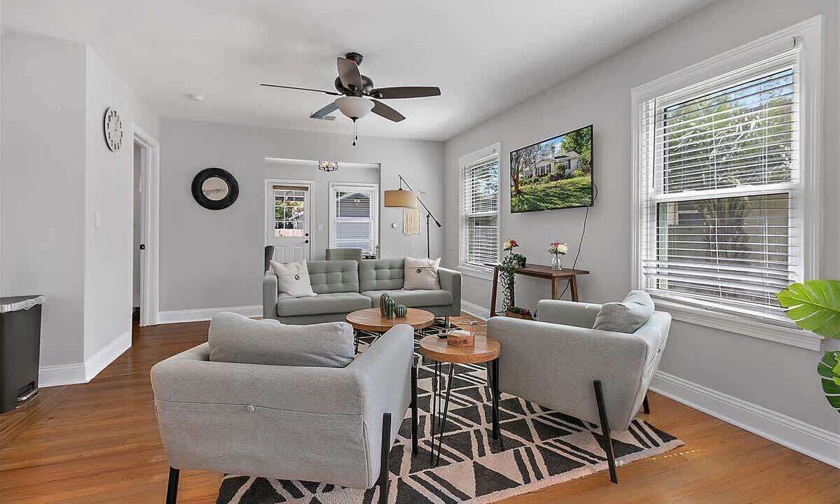 Photo of Livingroom in Avondale