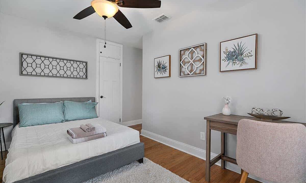 Photo of Bedroom in Avondale