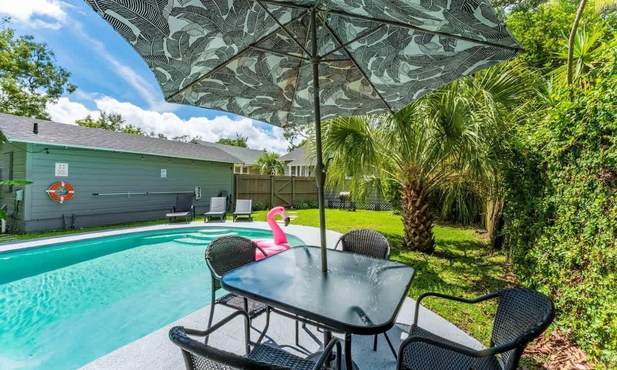Photo of Outdoor in Avondale