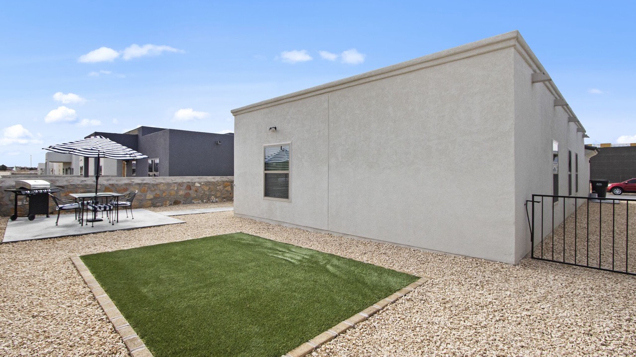 Photo of Outdoor in Biggs Field