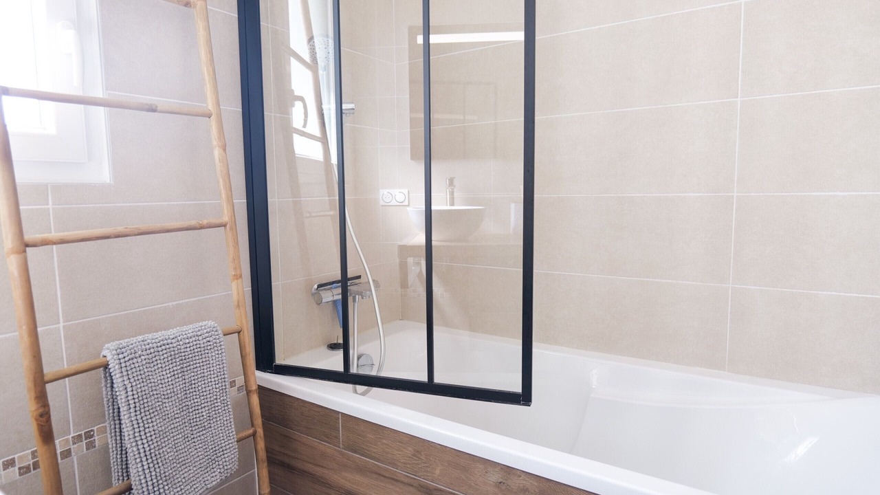 Photo of Bathroom in Brem Sur Mer