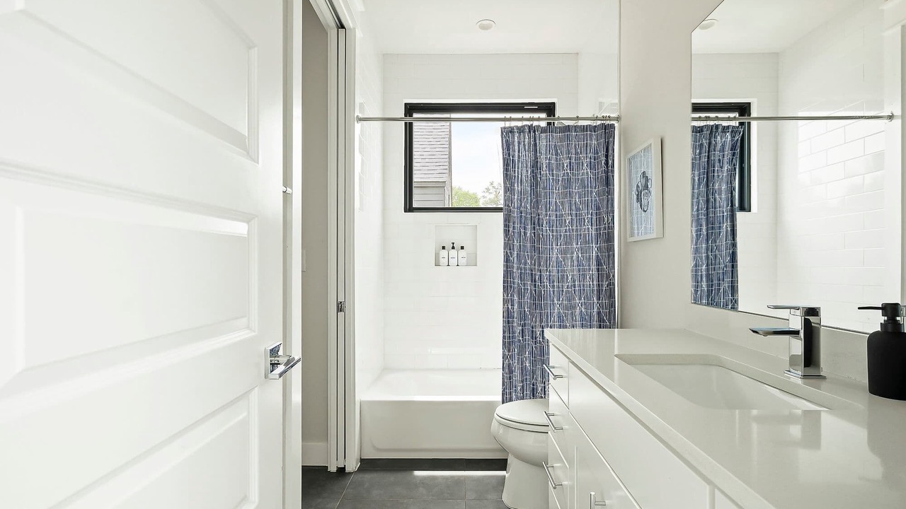 Photo of Bathroom in Chestnut
