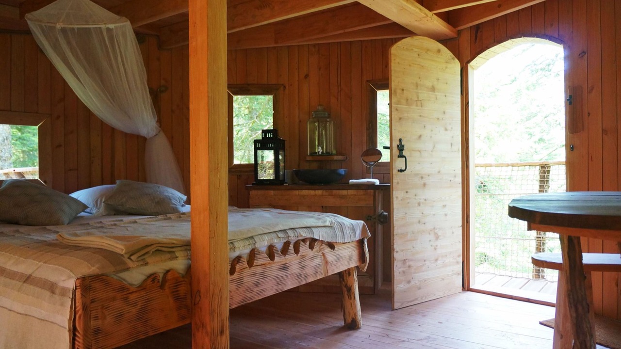 Photo of Bedroom in La Tour-dʼAuvergne