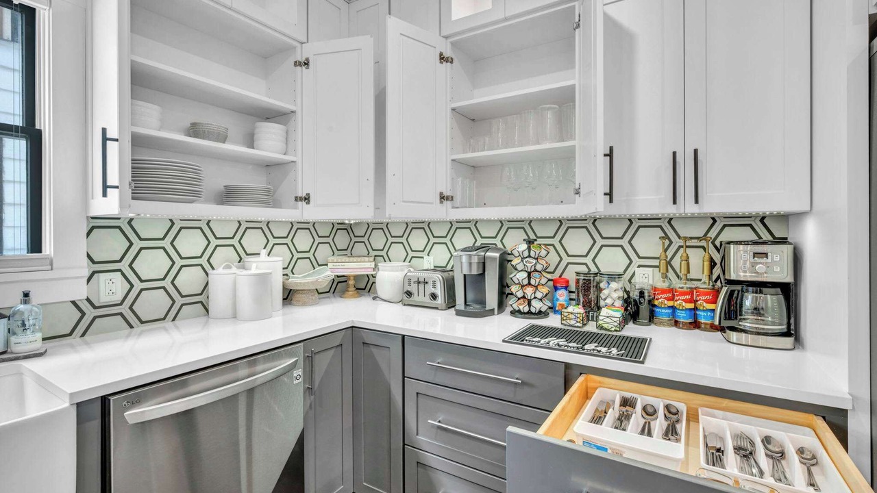 Photo of Kitchen in Detroit - Shoreway