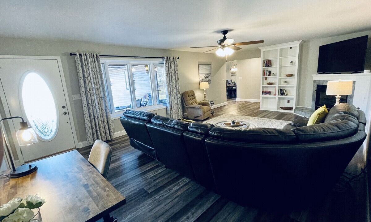 Photo of Livingroom in Gilbertsville