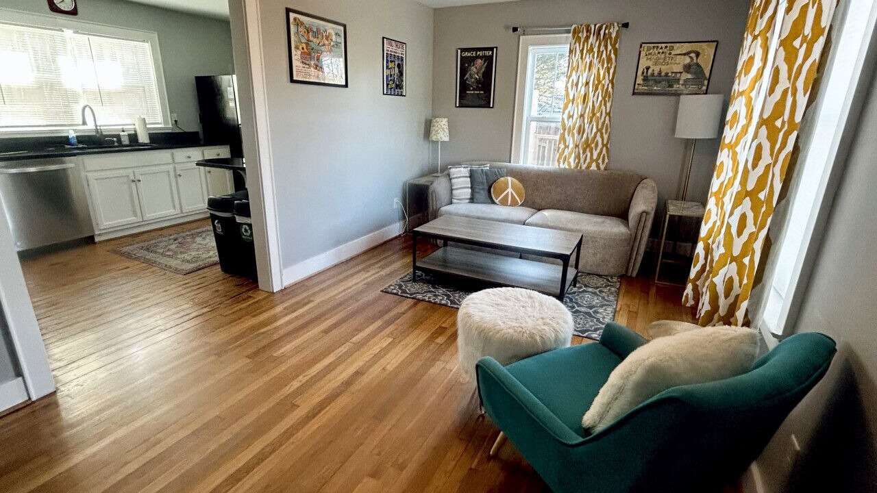 Photo of Livingroom in Northside