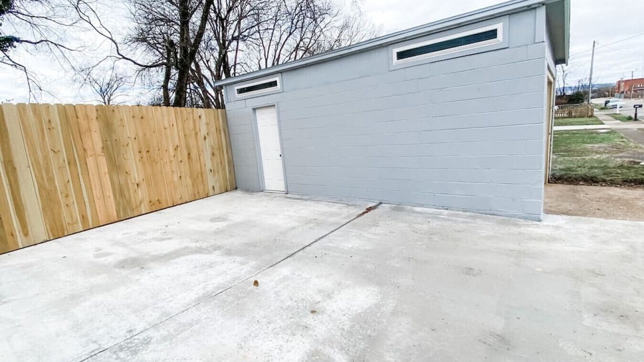 Photo of Outdoor in Orchard Knob