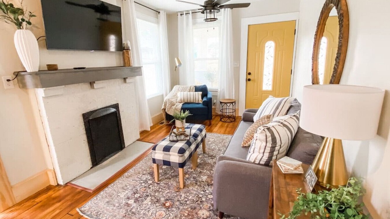 Photo of Livingroom in Orchard Knob