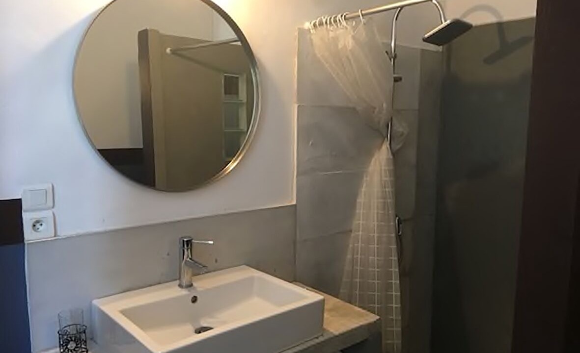 Photo of Bathroom in Vendres