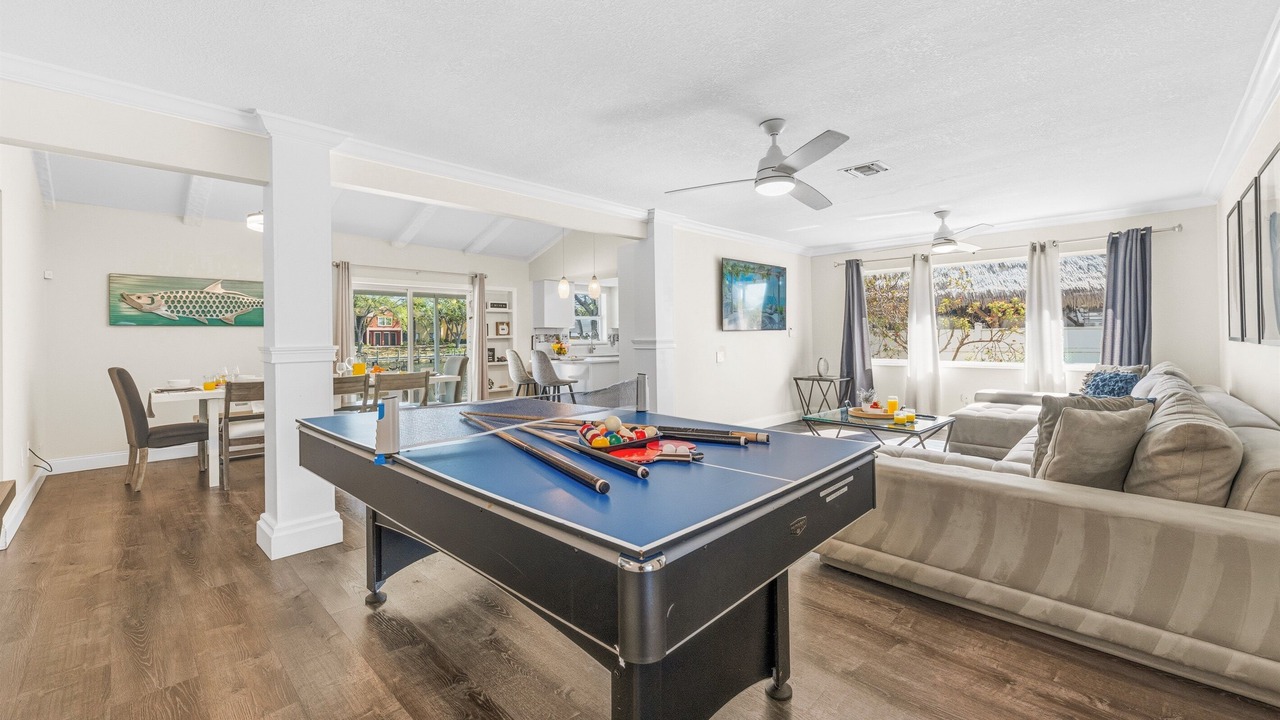 Photo of Livingroom in Tampa Shores