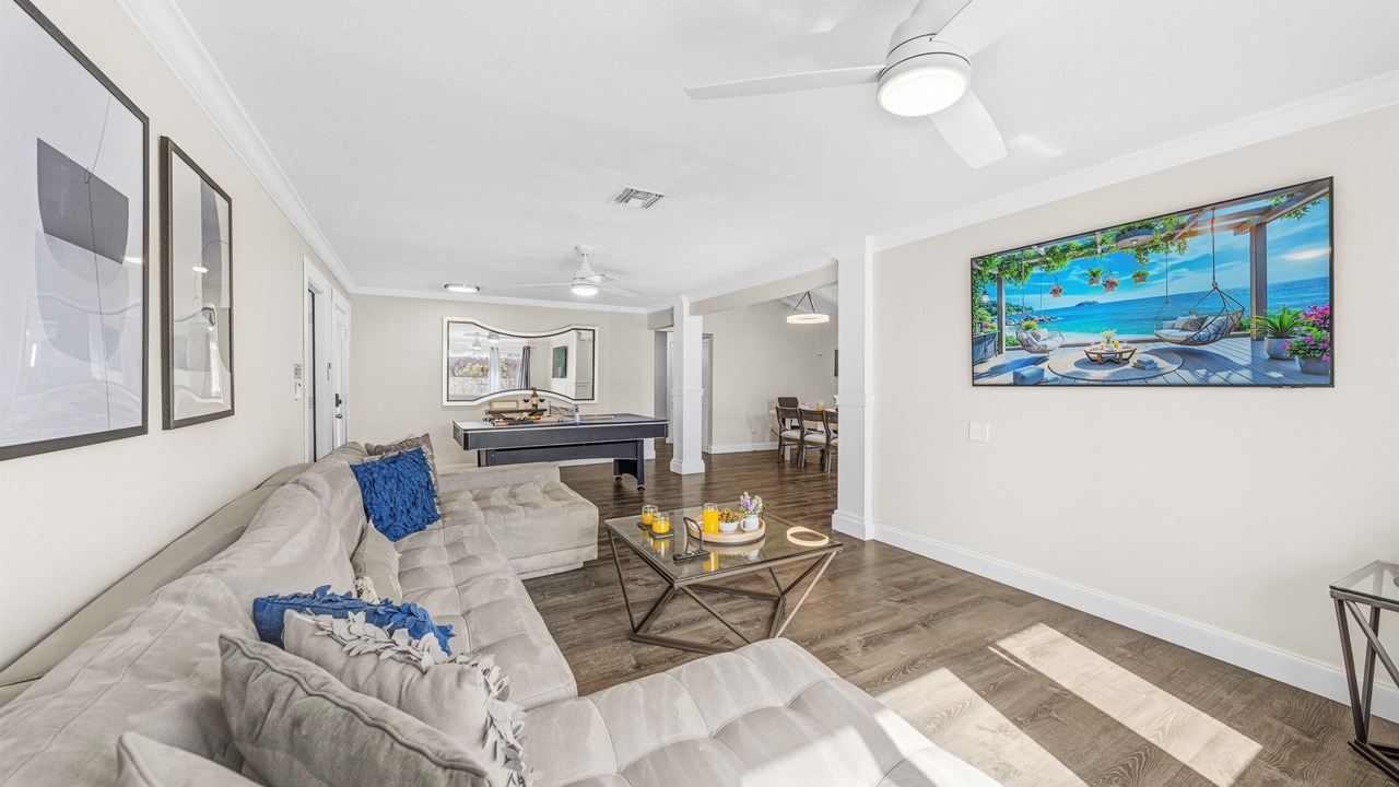 Photo of Livingroom in Tampa Shores