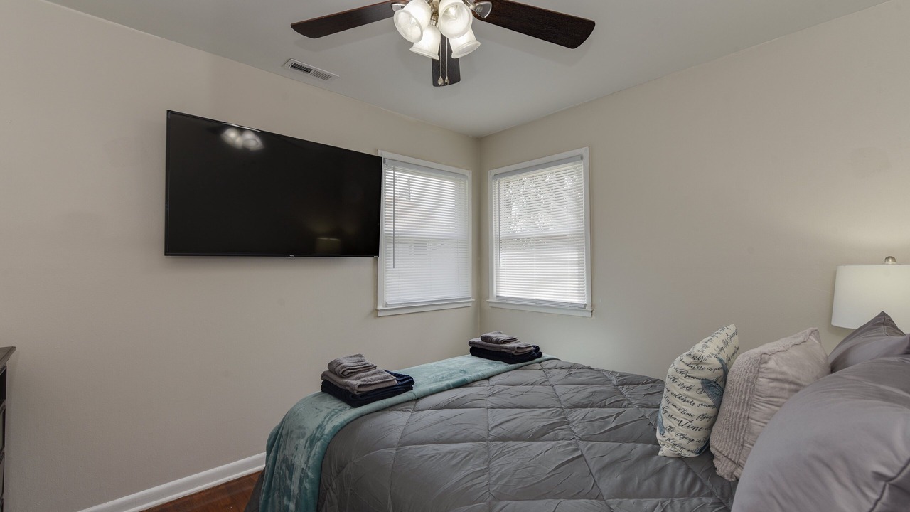 Photo of Bedroom in Buckroe Beach