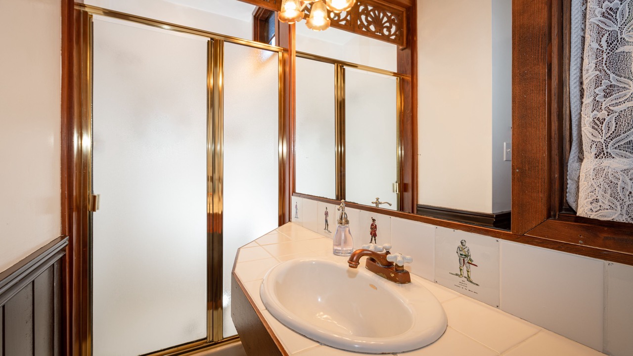 Photo of Bathroom in Anchor Bay